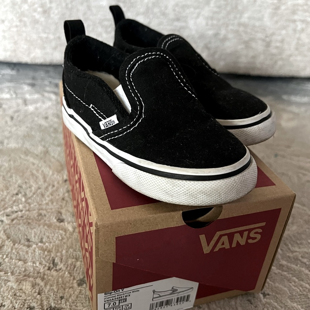 Vans slip on
